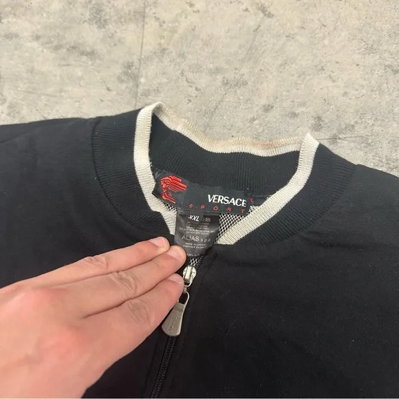 Vintage Versace Sport Black Silver Jacket - Picture 4 of 11